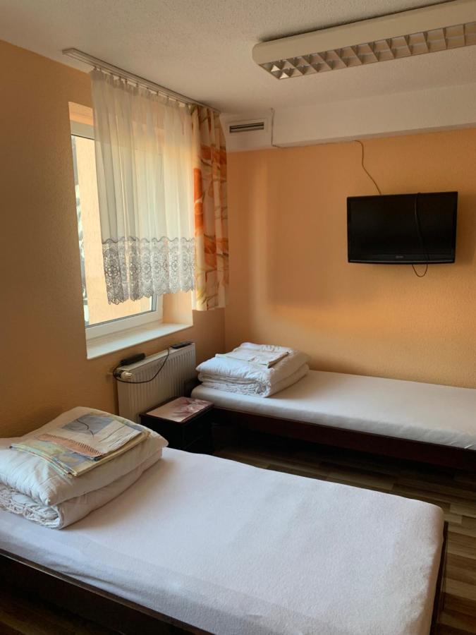 Tanie Noclegi Bartek Kielce Exterior photo