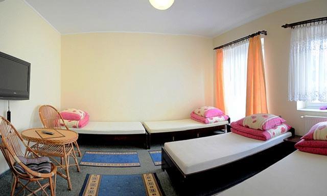 Tanie Noclegi Bartek Kielce Exterior photo